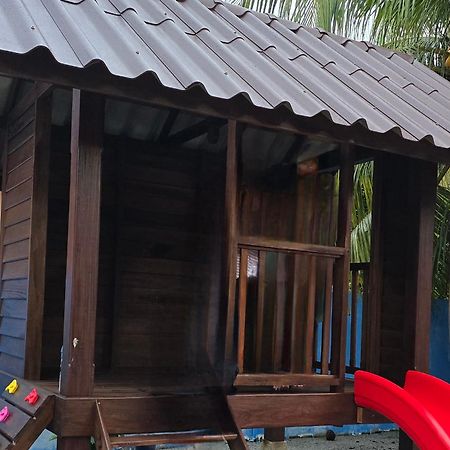 Casa Tiga Homestay Besut Kampung Kuala Besut Εξωτερικό φωτογραφία