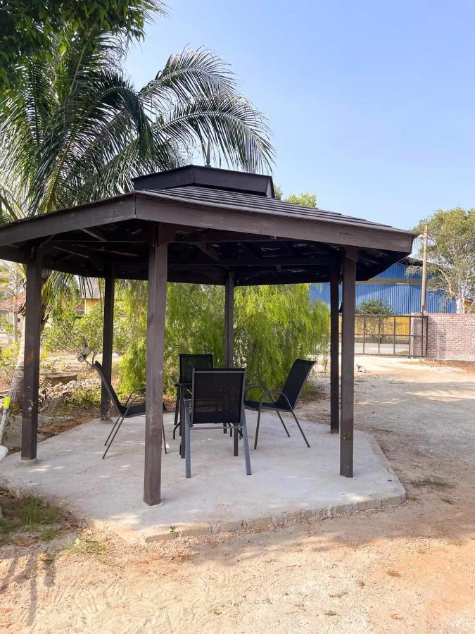 Casa Tiga Homestay Besut Kampung Kuala Besut Εξωτερικό φωτογραφία